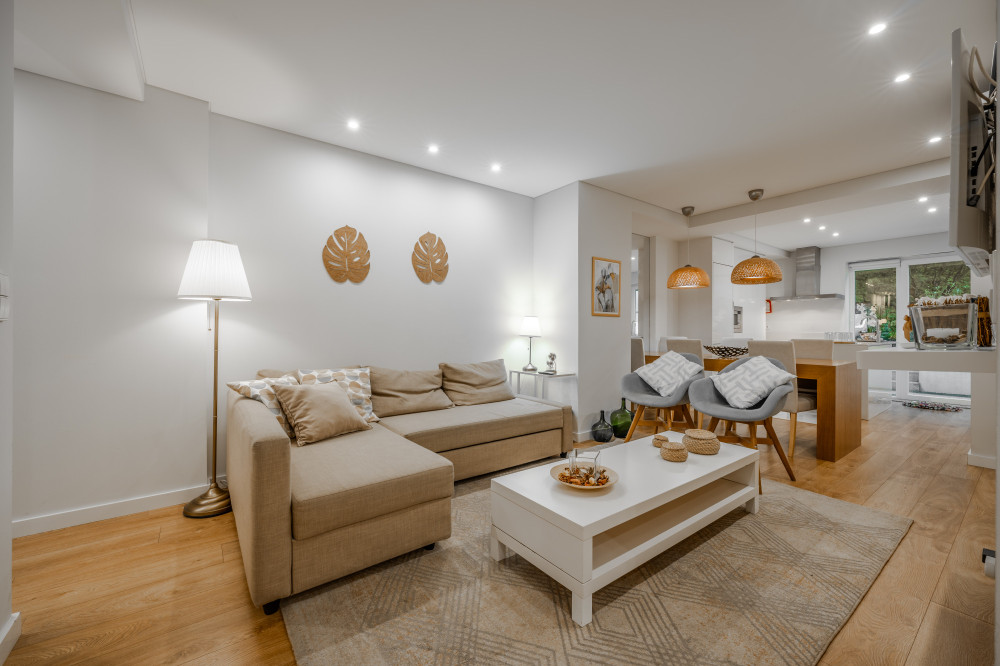 Central and spacious apartment with terrace preview