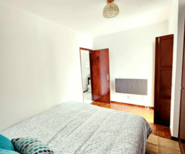Comfortable T1 by the lagoon and ocean