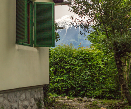 Mikas Garden - Cosy Cottage at Lake Bled