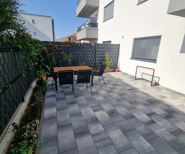 FOR RENT: MODERN TWO-BEDROOM APARTMENT