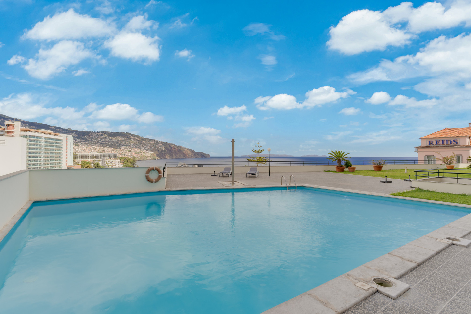 Building Pool