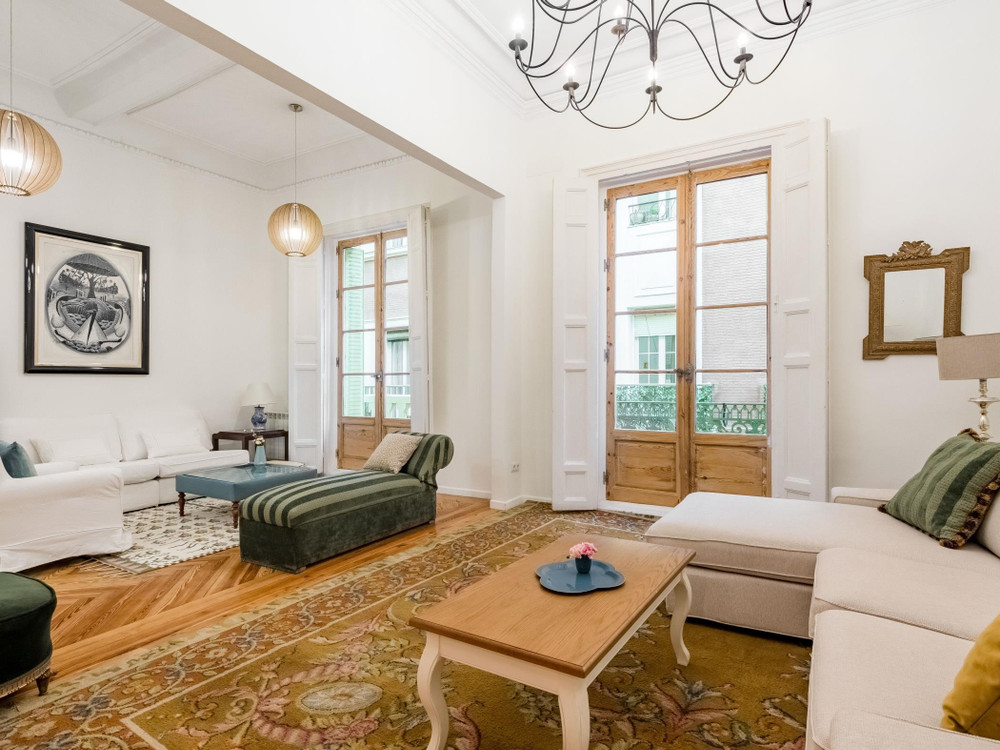 Gran Vía Palace -  4-Bedroom Apartment in the City preview