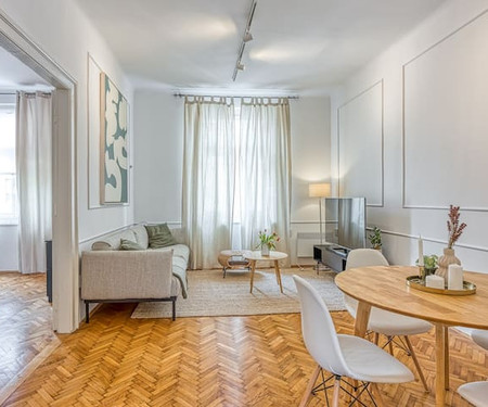 Spacious Apartment In Heart Of Zagreb