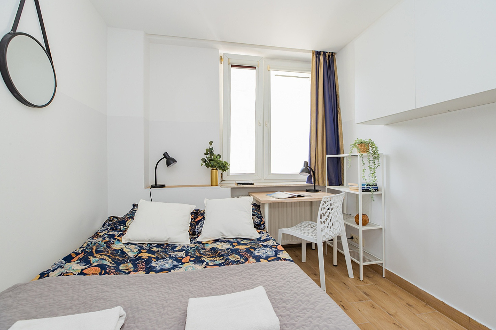 Bedroom with double bed and window