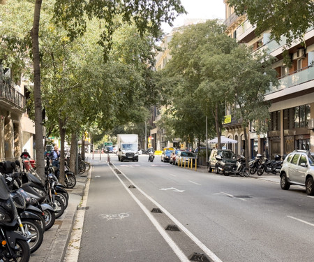 Central and nice apartment in Barcelona