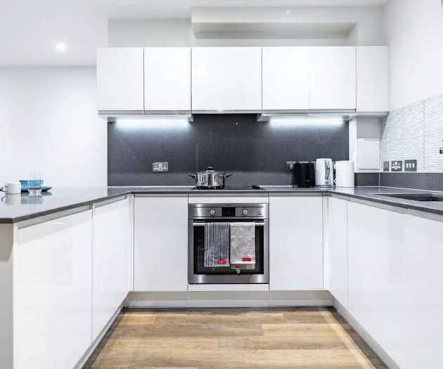 MODERN 1 BED NEAR LONDON BRIDGE