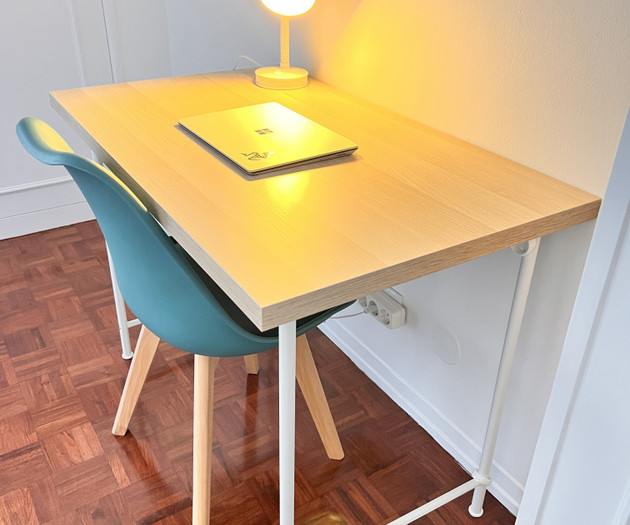 Cozy & Fully Furnished Ocean Blue Room in Lisbon