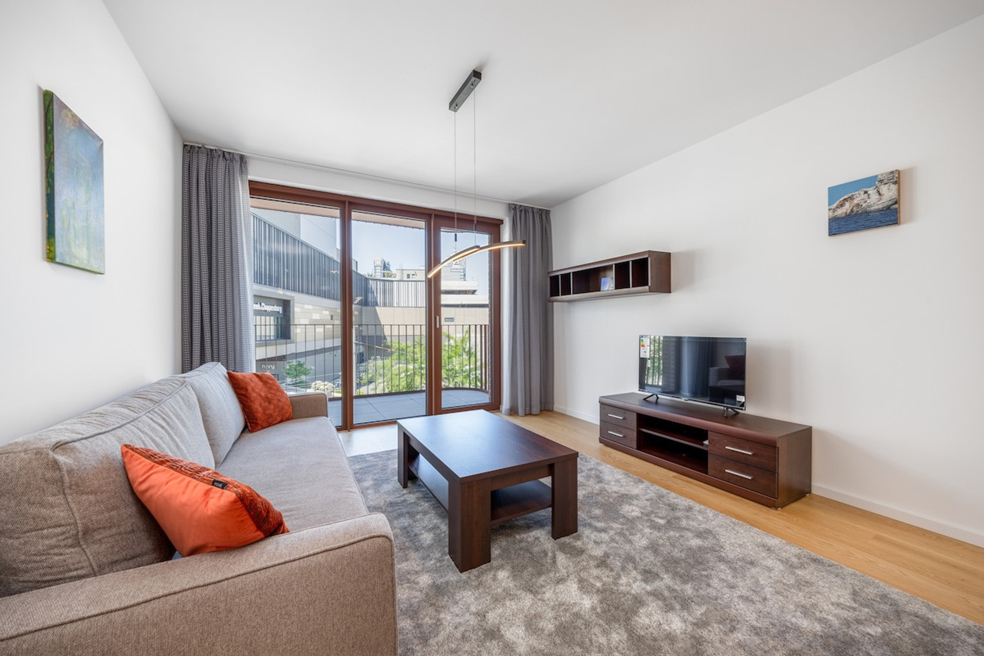 Living room image 1