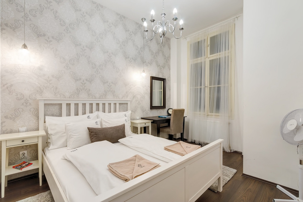 Apáczai Csere János Street - Apartment for Rent preview