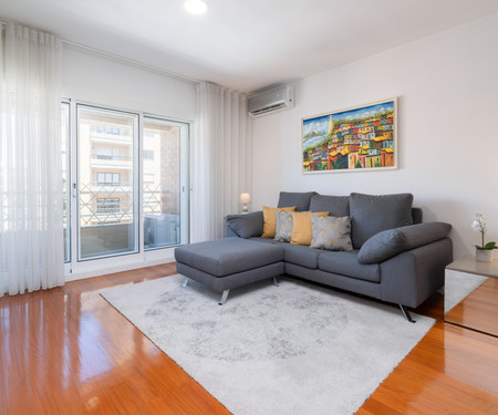 Stunning Trendy Flat w/ Balcony @ Matosinhos