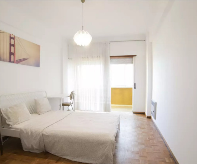 Comfortable double bedroom