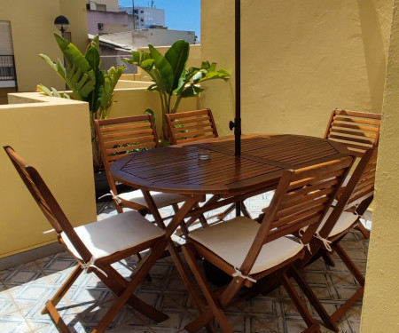 Apartment with patio in the center of Faro