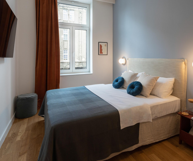 FLOK Design 2BDR Apartment- Botanical Garden