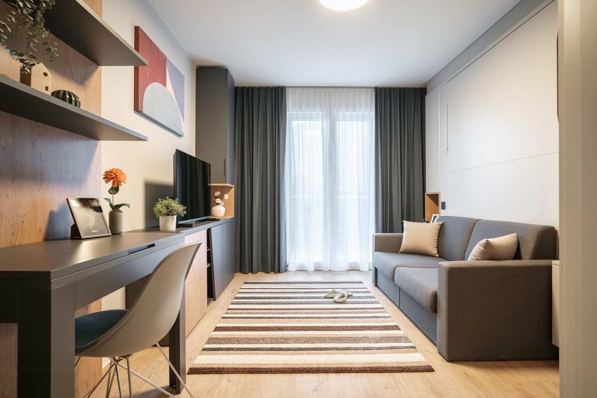Living area image 3