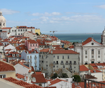 Flat in Alfama Center