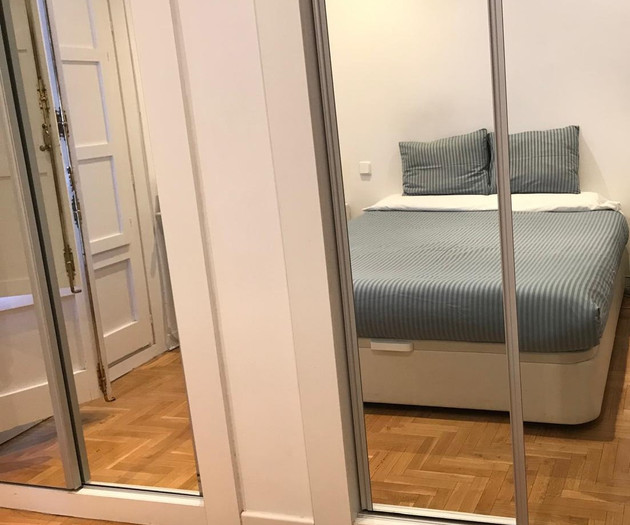 Apartamento en Cortes/ Barrio de las Letras Madrid