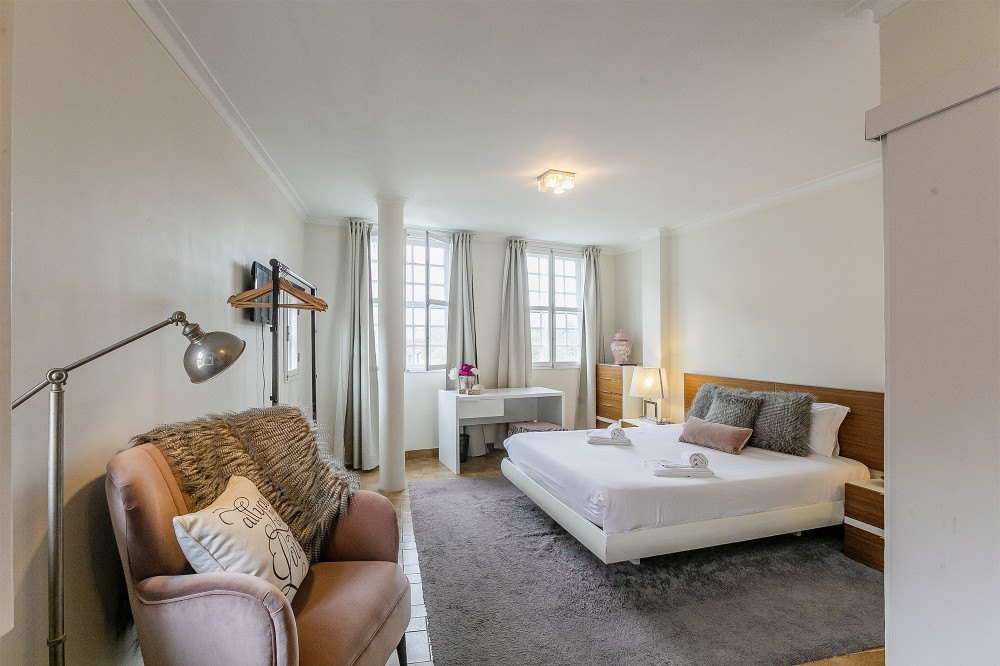 Stunning Clerigos Duplex Apt in the heart of Porto preview