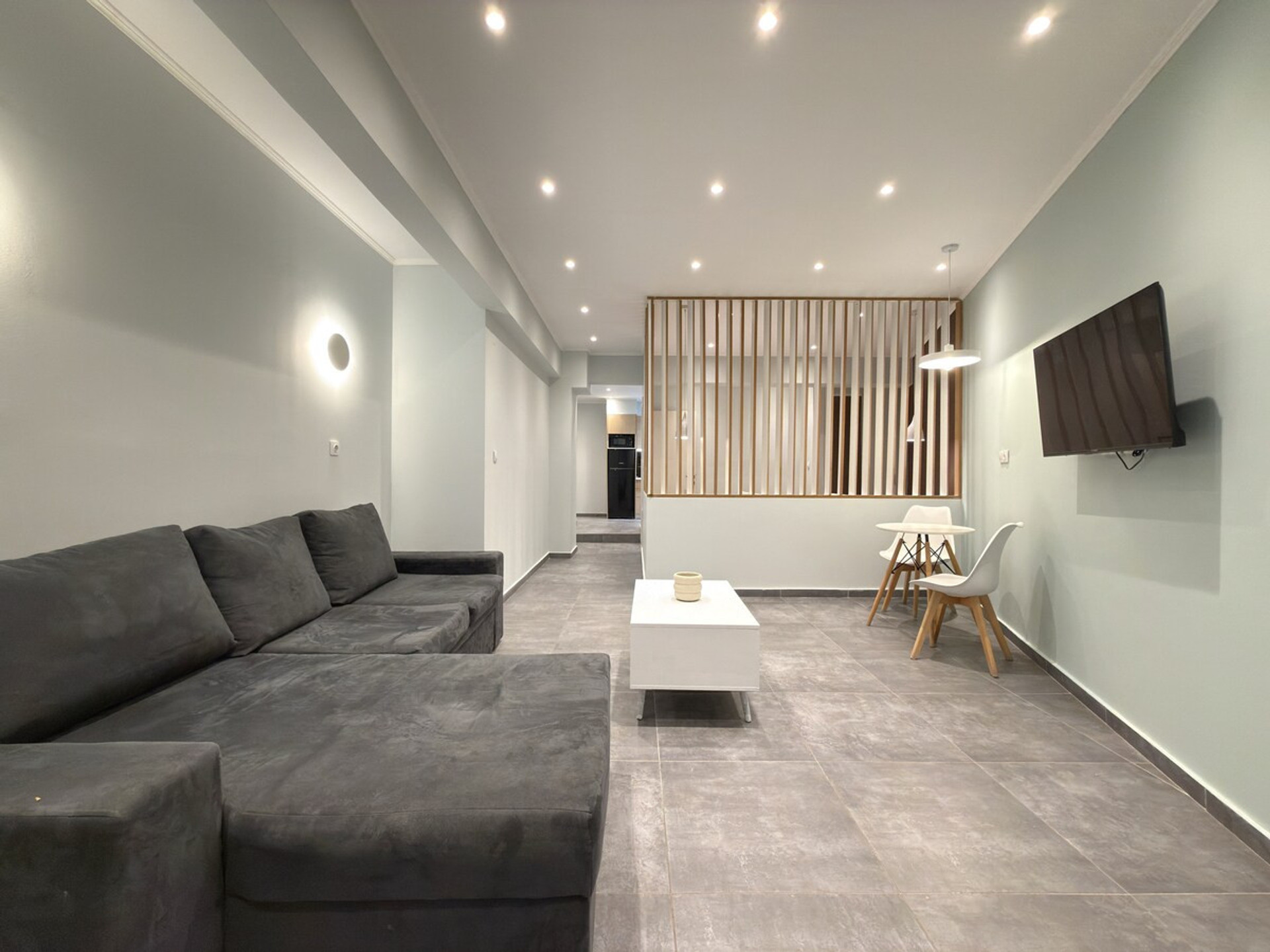 Living area image 3