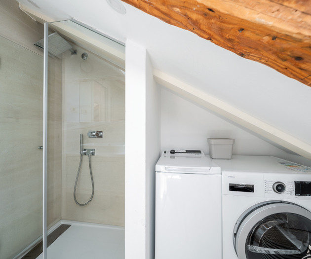 “Stylish 2 BR Retreat on Split’s Seaside Riva“