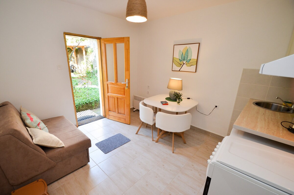 TEA APARTMENTS - Garden, ideal for remote work preview