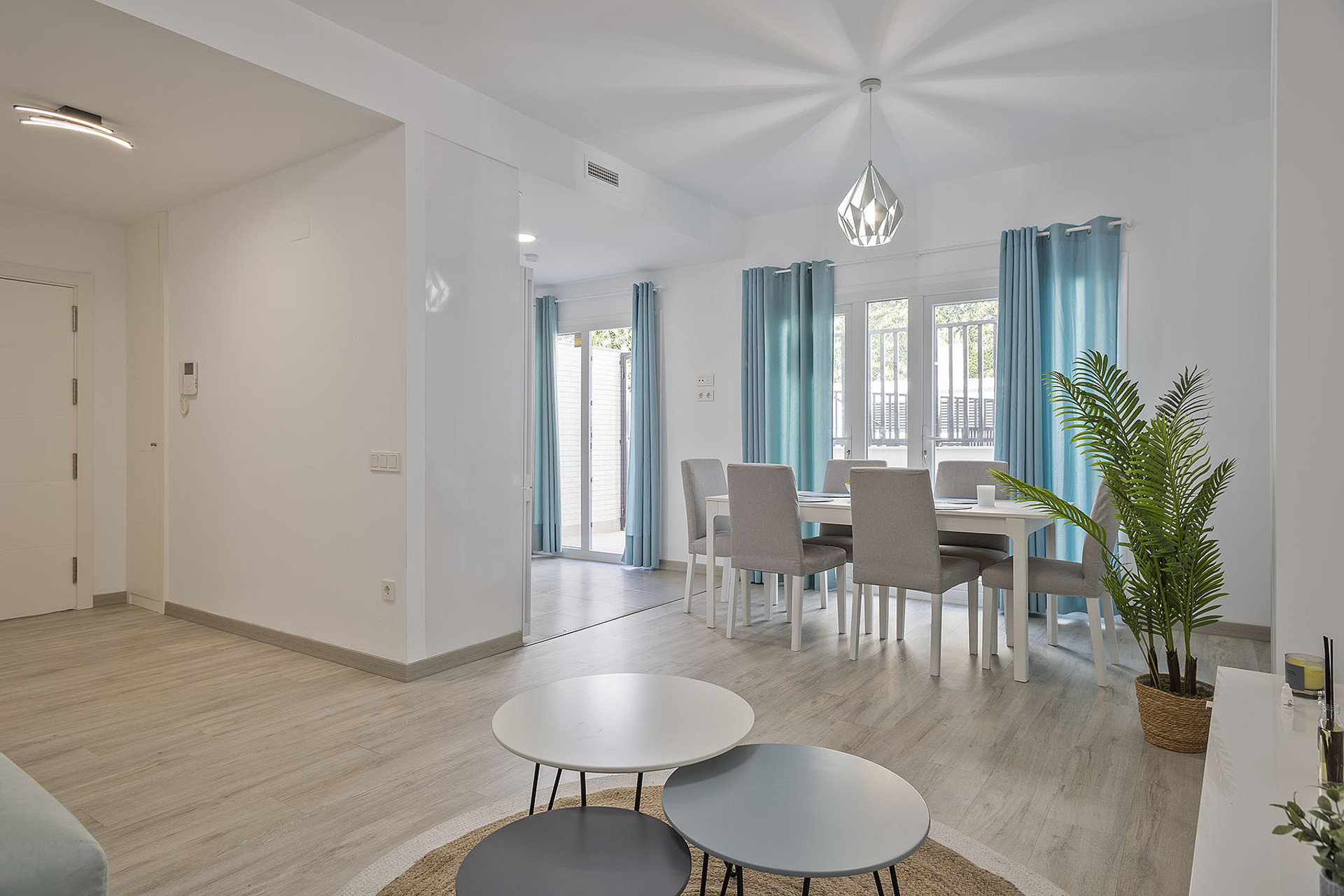 Living and dining area