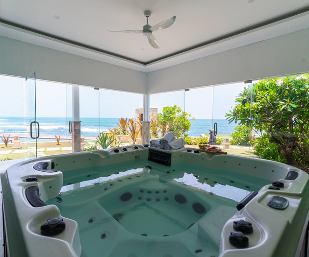Luxury Ocean Front Private Pool  5 BDR Nalas Villa