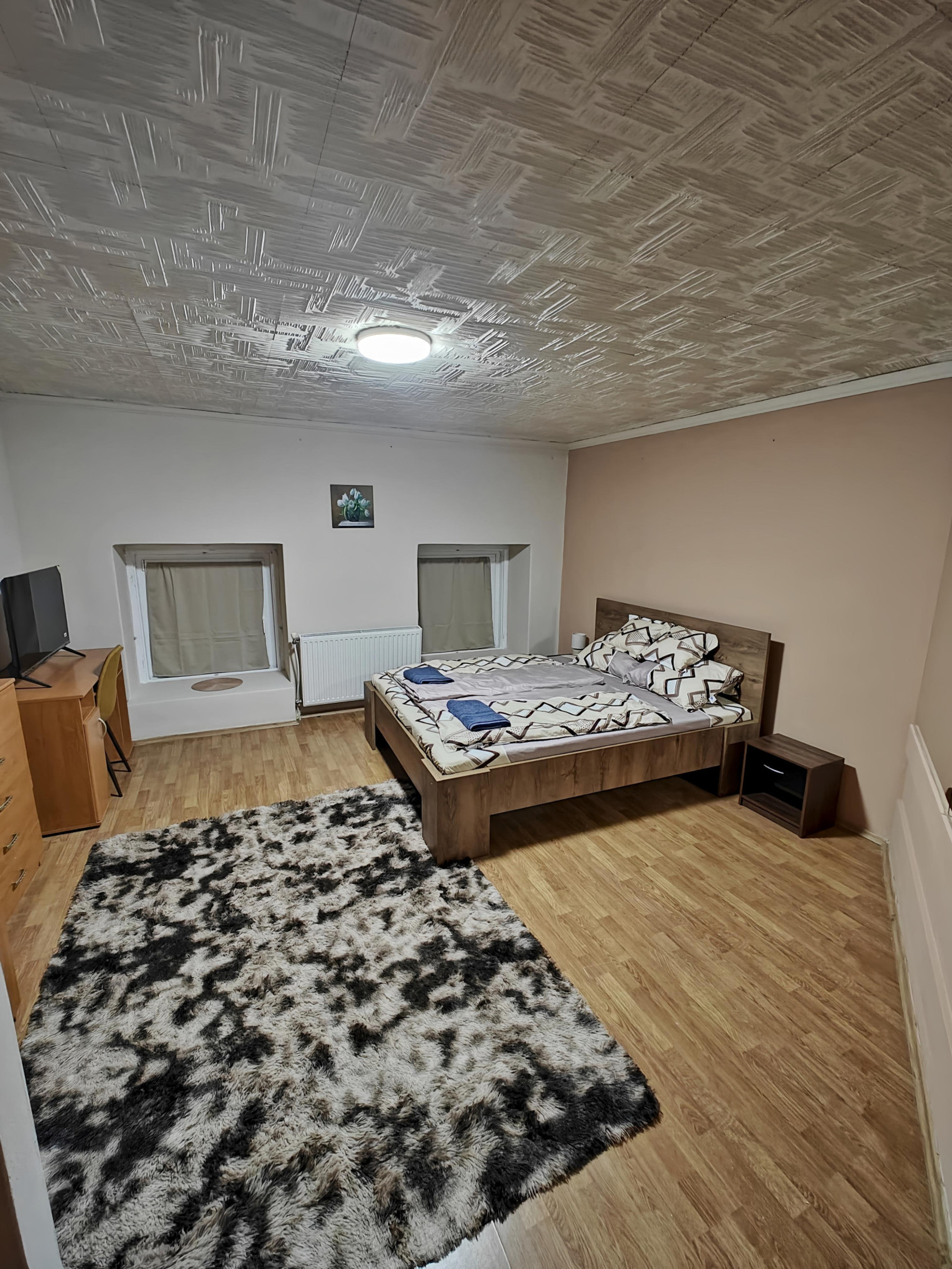 Room 1