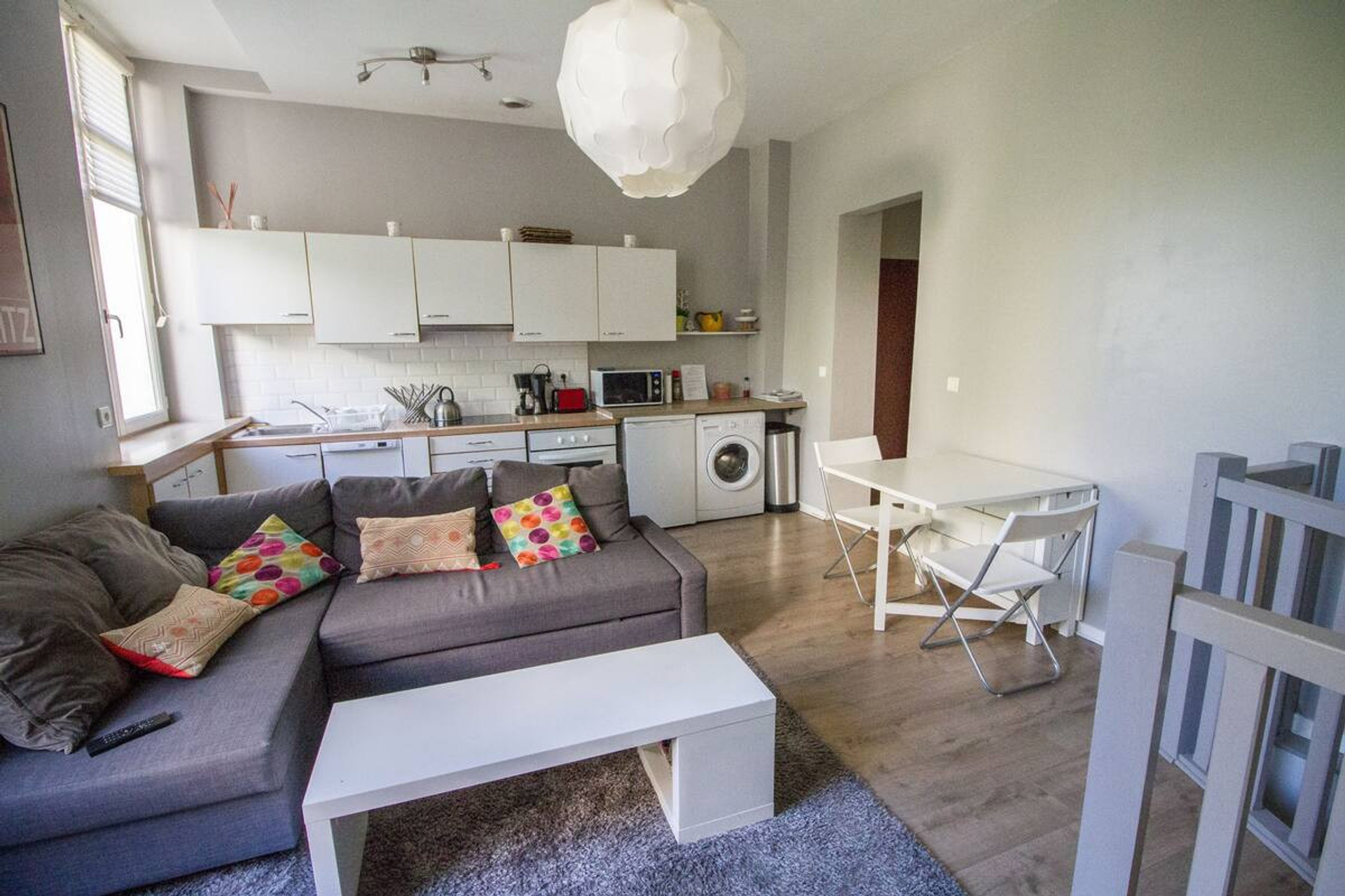 Kitchen and Lounge