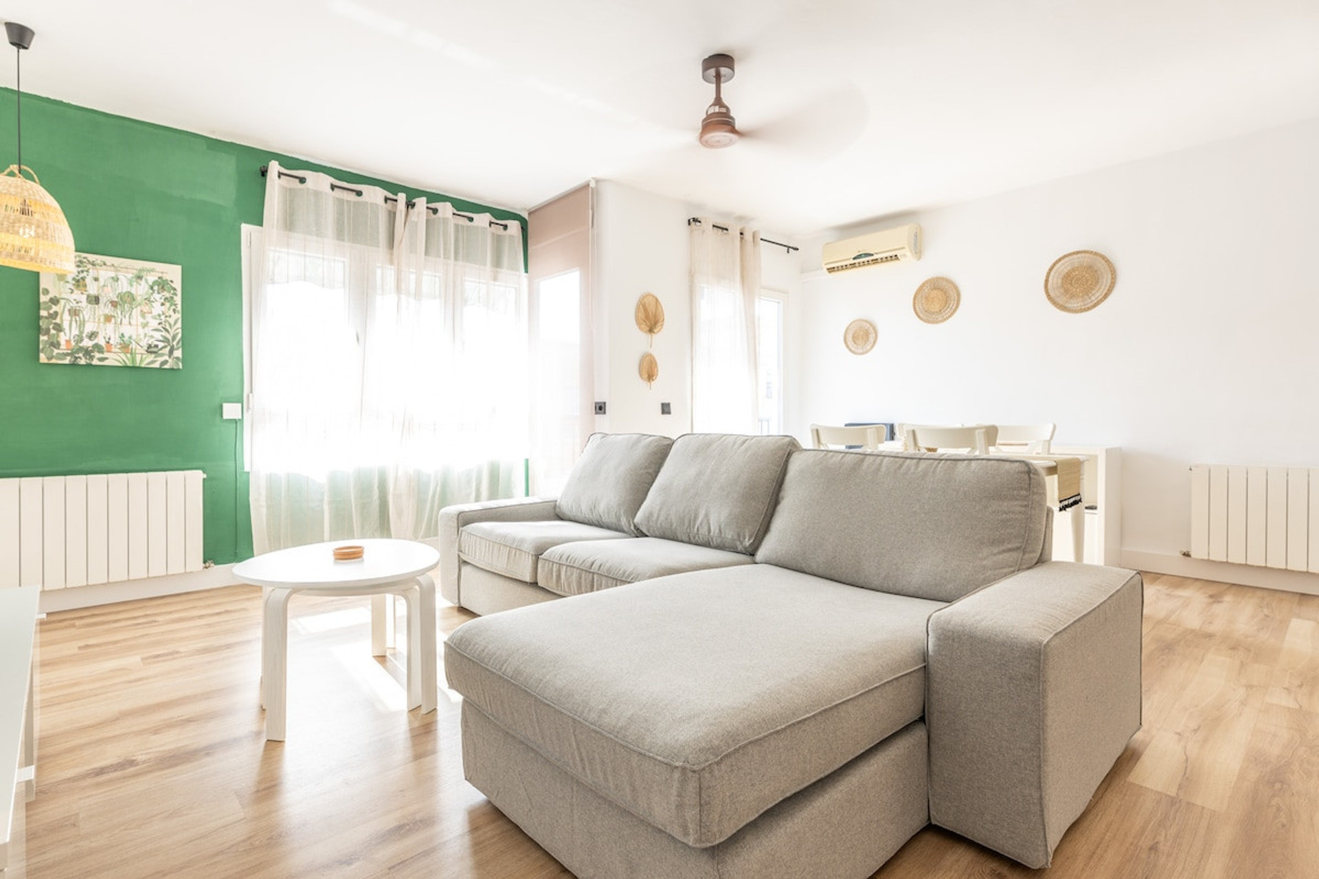 Living room image 2