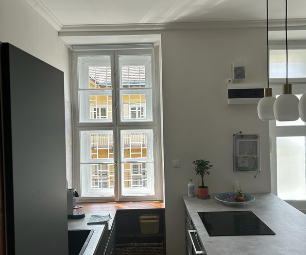 Stylish 1.5-BR Apartment in an Excellent Location