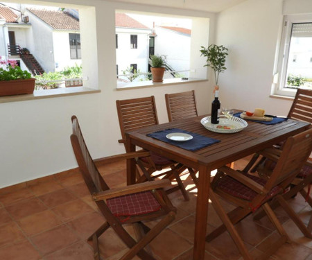 Quiet apartment in sunny Pula, Istria