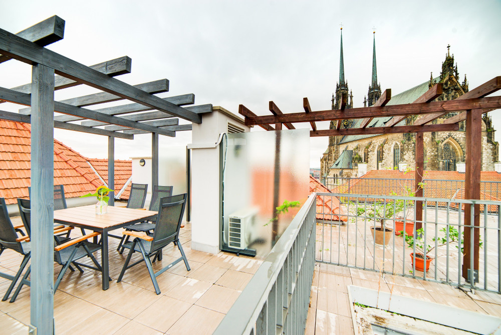 Luxury Maisonette Flat with Terrace in the Centre