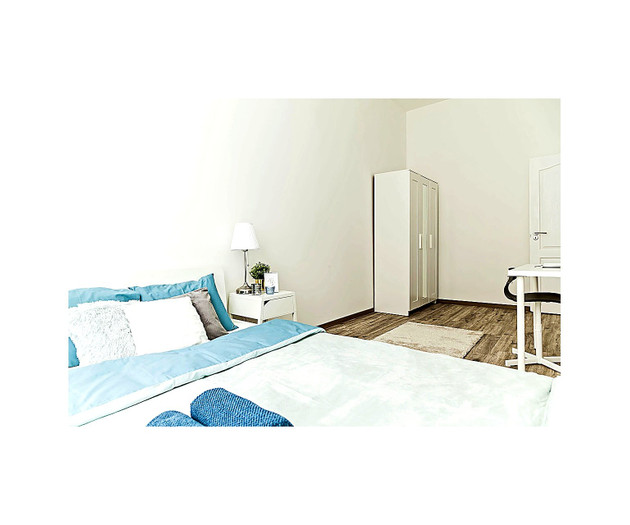 Bright 16 m² Private Room | Thököly Road | Summer