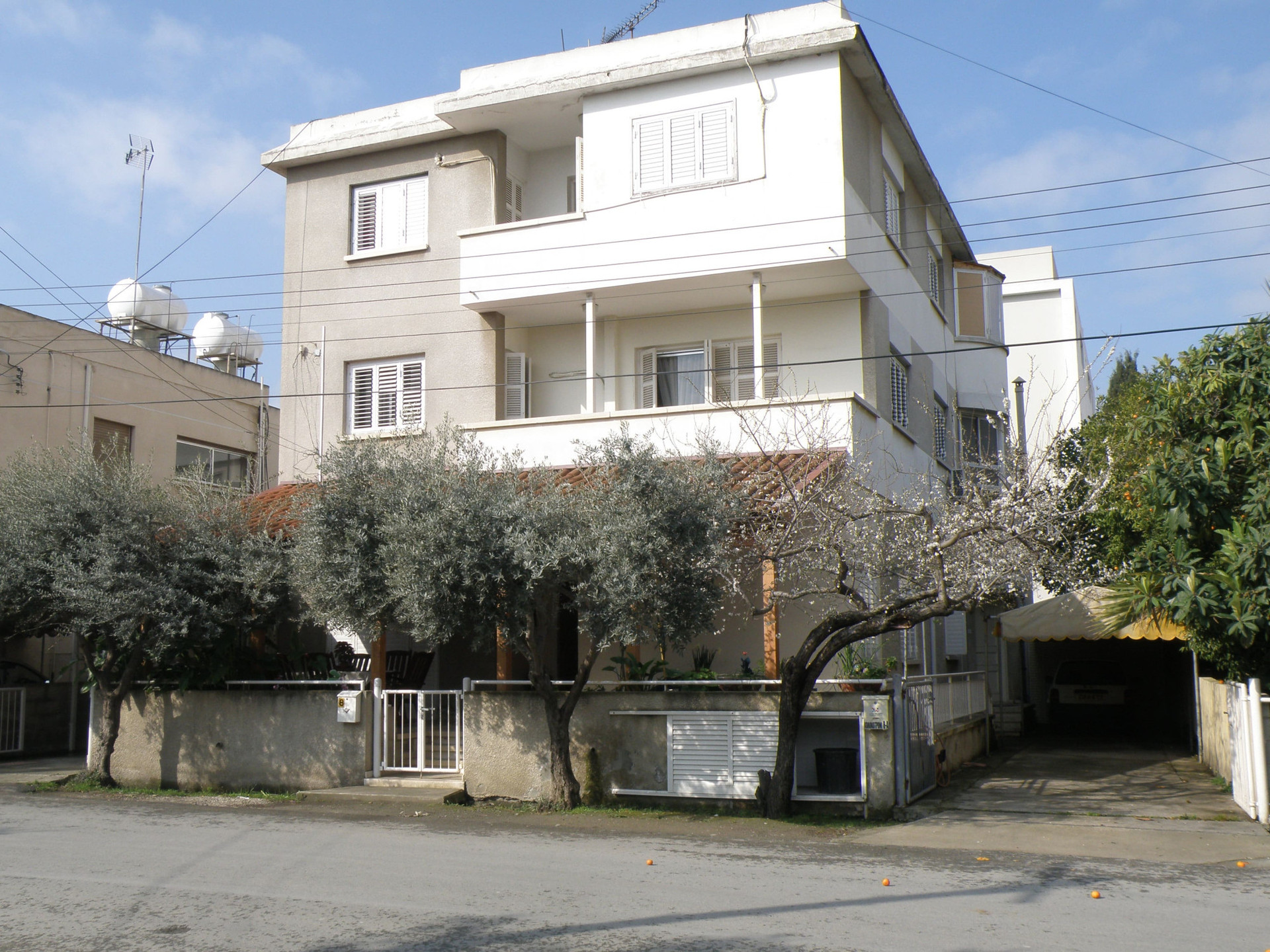House View from street