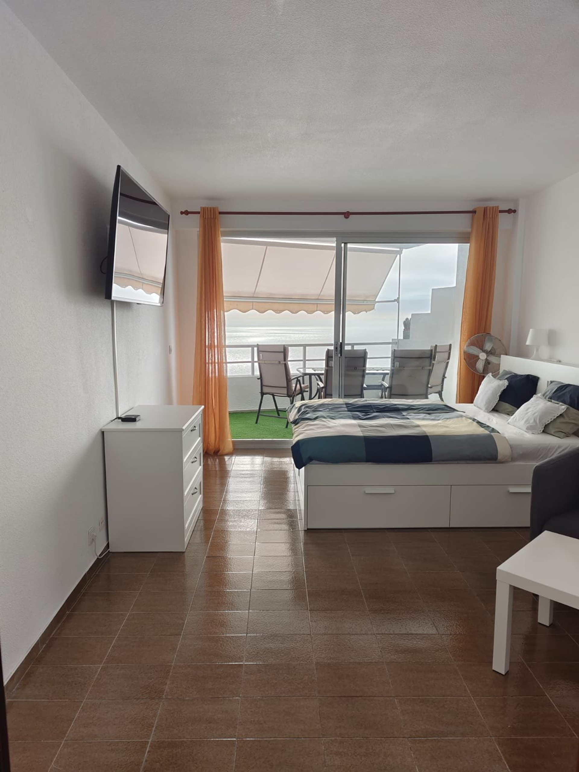 Bedroom with sea view balcony
