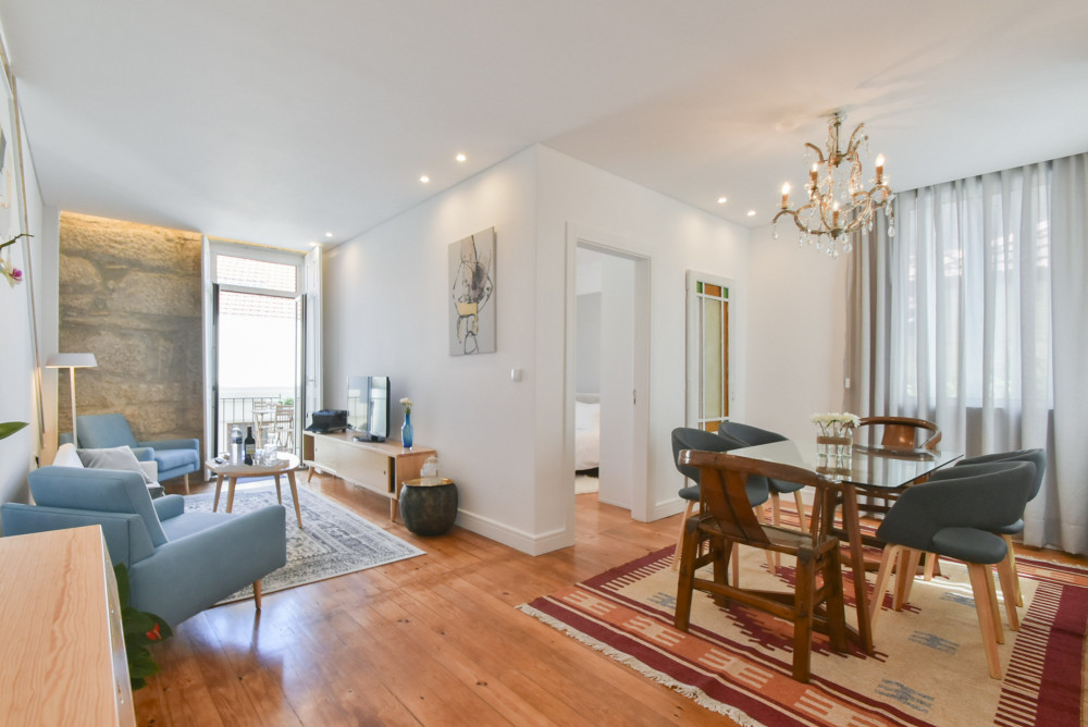 Exquisite T2 apartment in Porto preview