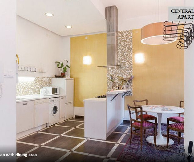 75 nm2 Spacious urban flat , Corvinus, Elte, VET