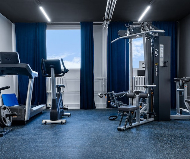 Luxe 2BDR for 1-8 guests | Own Garden, Parking Gym