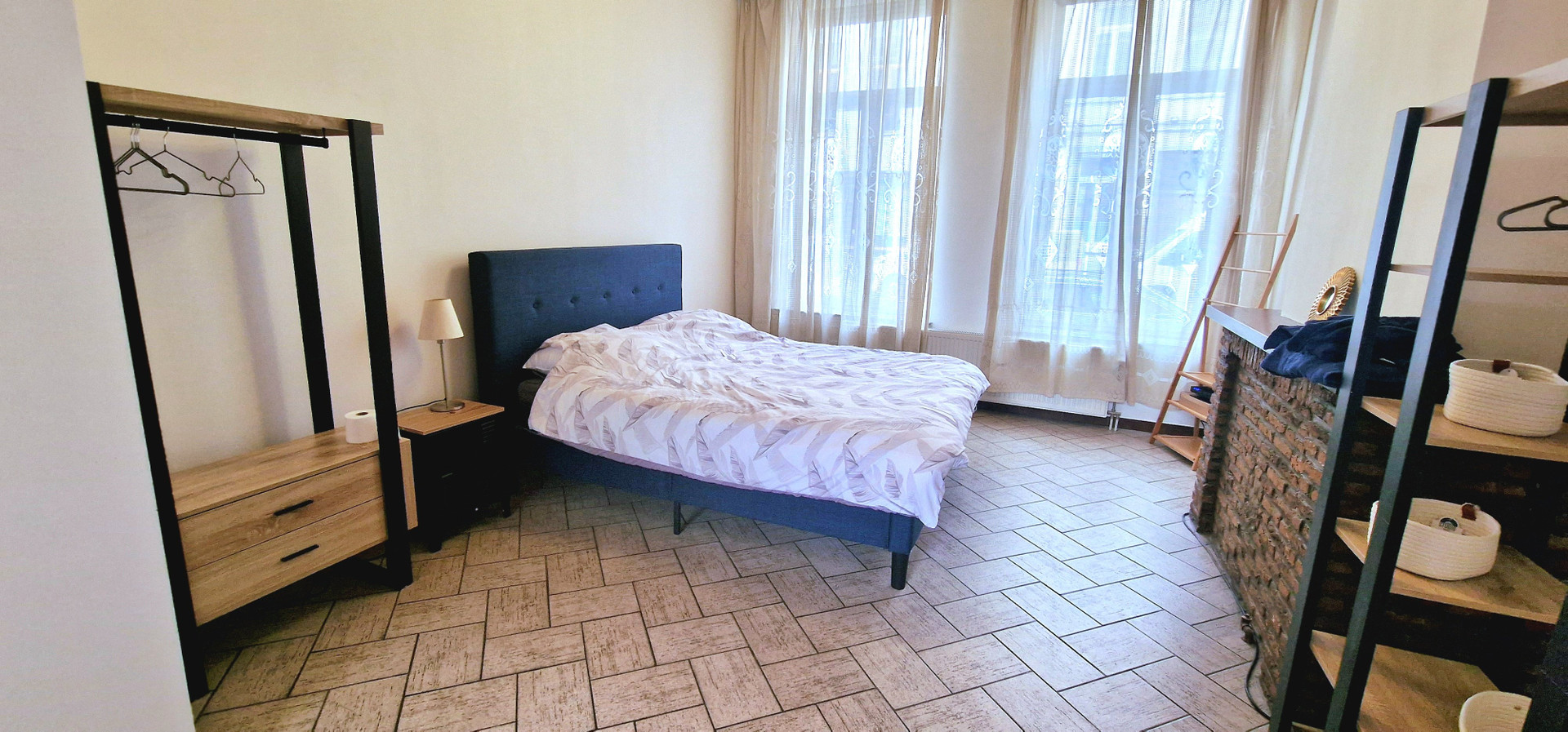 Bedroom with double bed