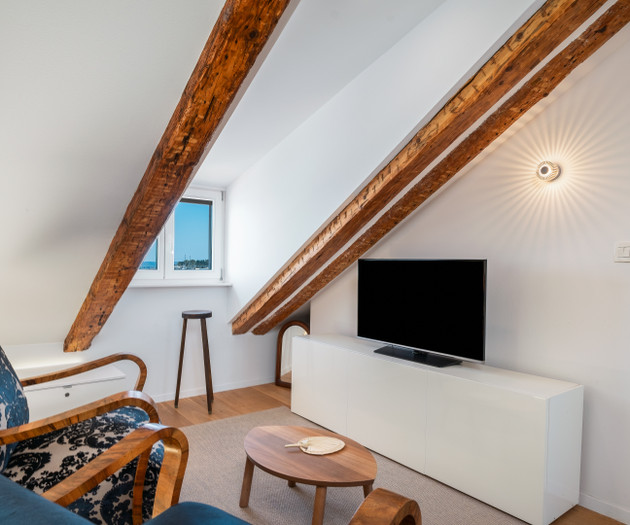 “Stylish 2 BR Retreat on Split’s Seaside Riva“