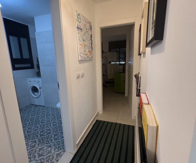 Quiet, large, bright Apartment in Tel Aviv