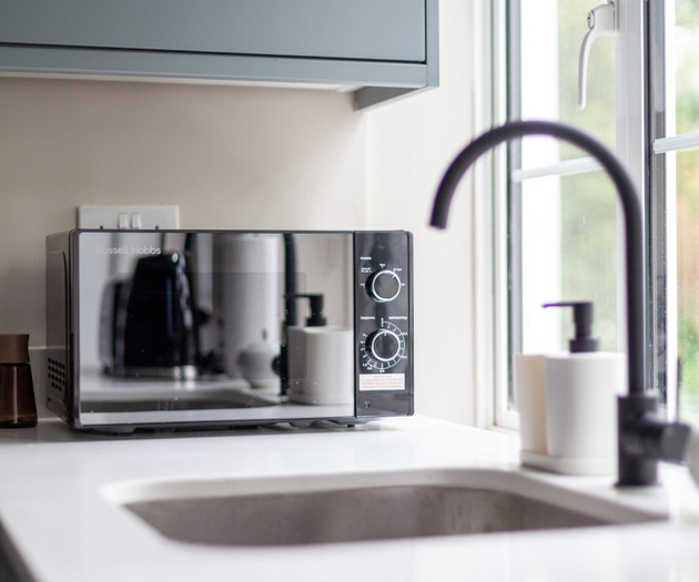Trendy 2BR 1Bath Flat, 15 Min to Wembley, Sleeps 6