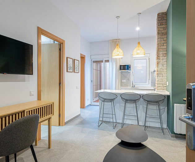 2-Bedroom Apartment Near Sants & Camp Nou