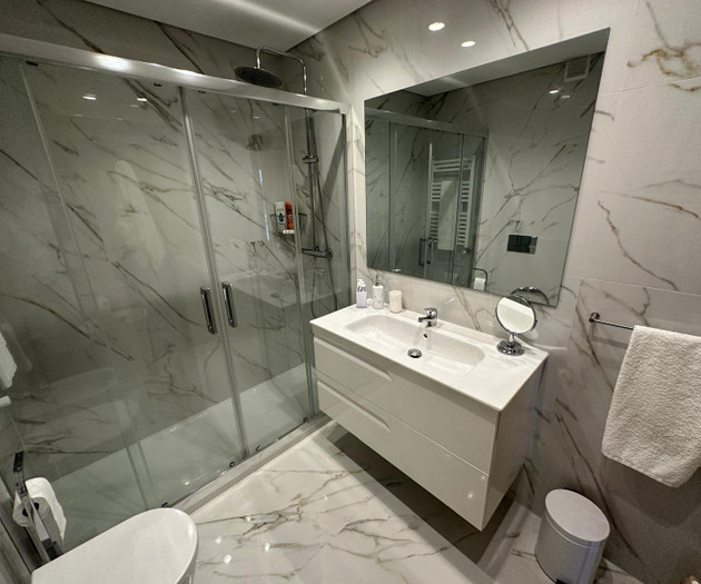 2 bedroom apartment, condo with swimming pool