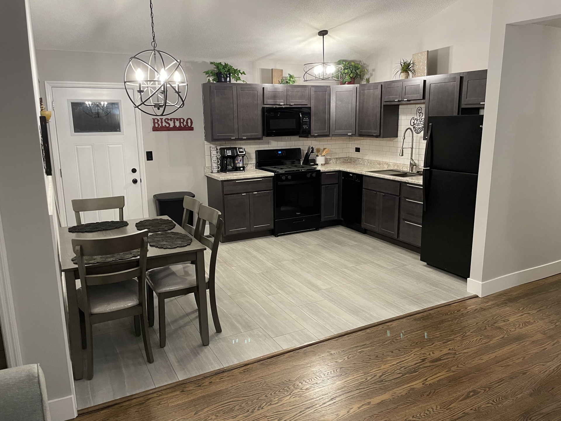 Full Kitchen