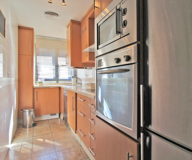 Sunny 4 people appartment at the heart fo Malaga