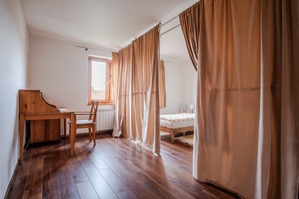 LARGE ROOM FOR COUPLE/FRIENDS WITH PRIVATE TOILET preview