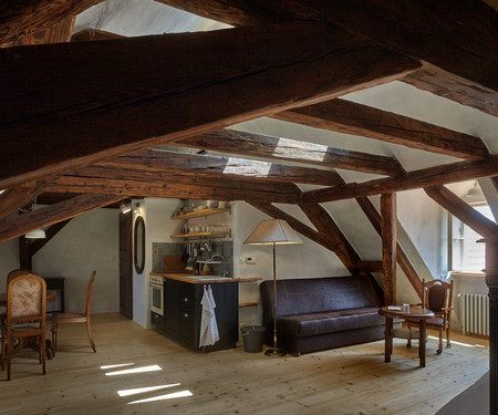 Lovely attic studio with AC