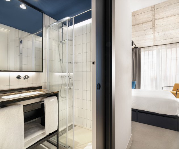 Studio with kitchenette