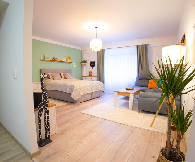 Cozy Little Apartment in Old Tw